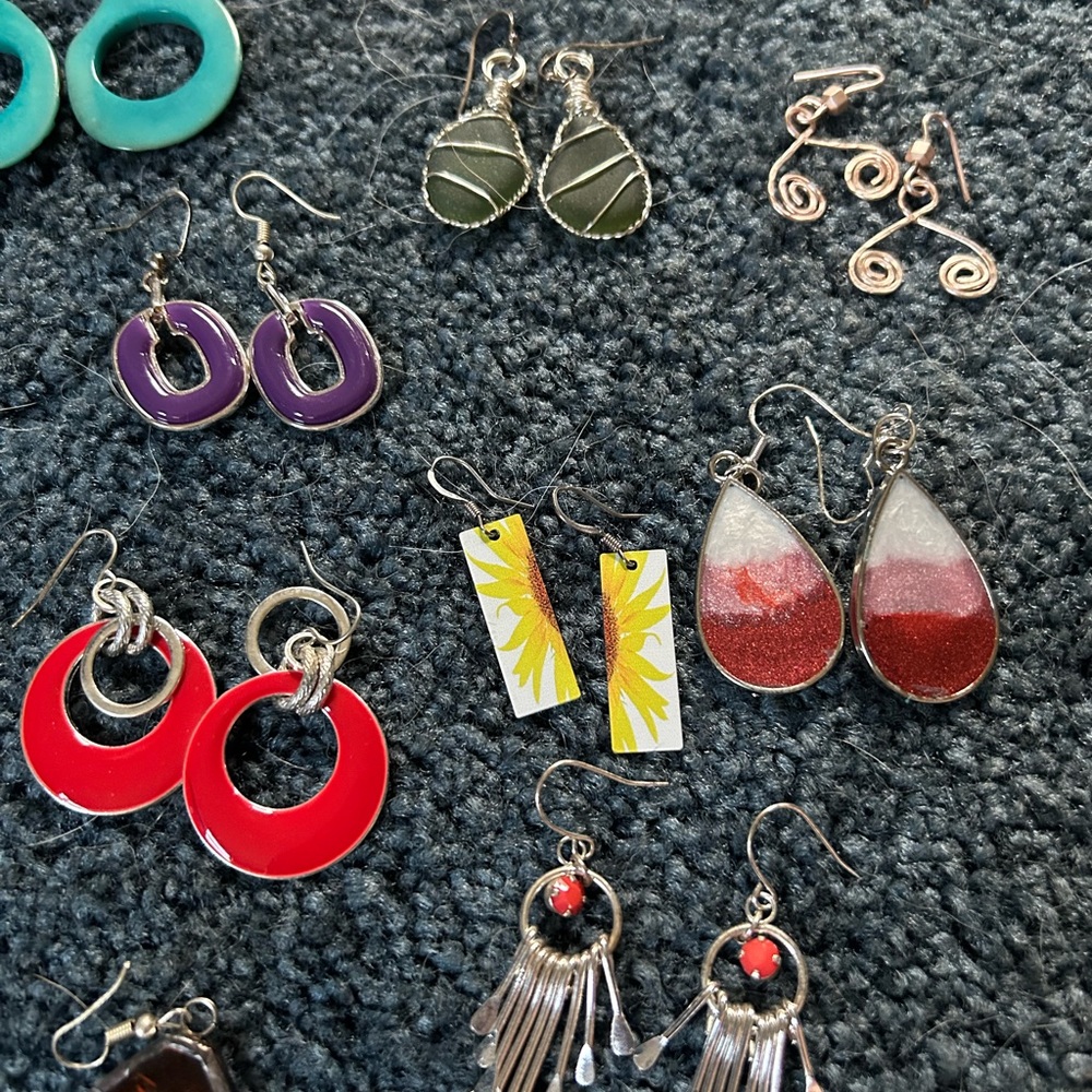 Earring bundle! - Picture 2 of 3